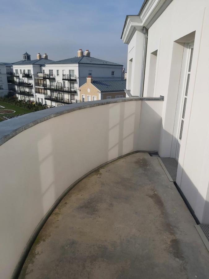3 Room Flat In Parklane - 1,5Km Disney Serris Esterno foto